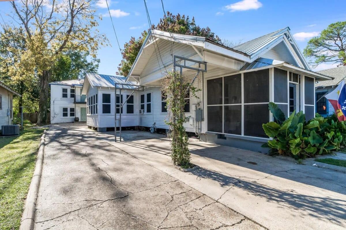 Spacious 4Br Retreat In The Heart Of Lafayette Exterior photo